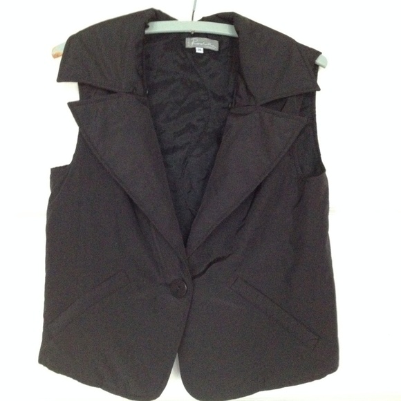 Rodika Zanian Faux Fur Collar Crop Puffer Vest - Picture 5 of 8